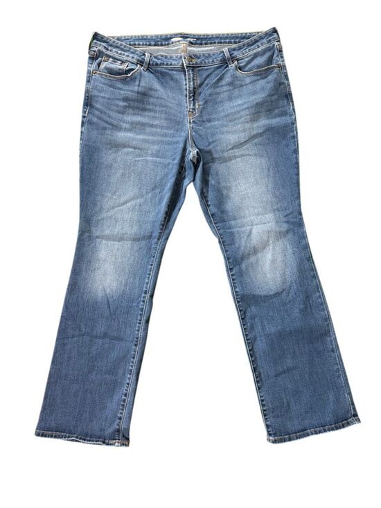 Old Navy Denim - Old Navy Kicker Boot-Cut Jeans - Medium Wash - Size 18